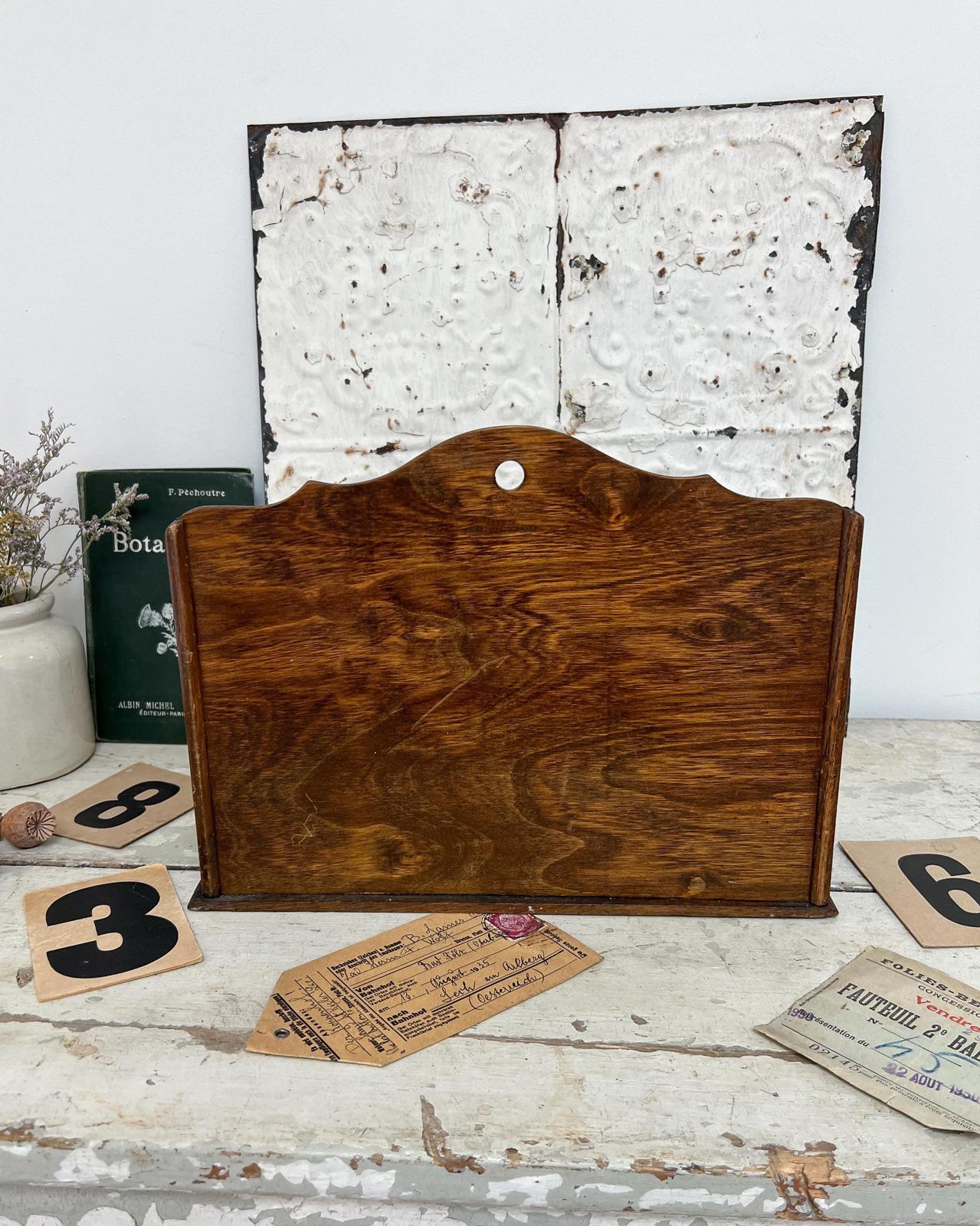 Vintage Series Letter Rack / Desk organiser