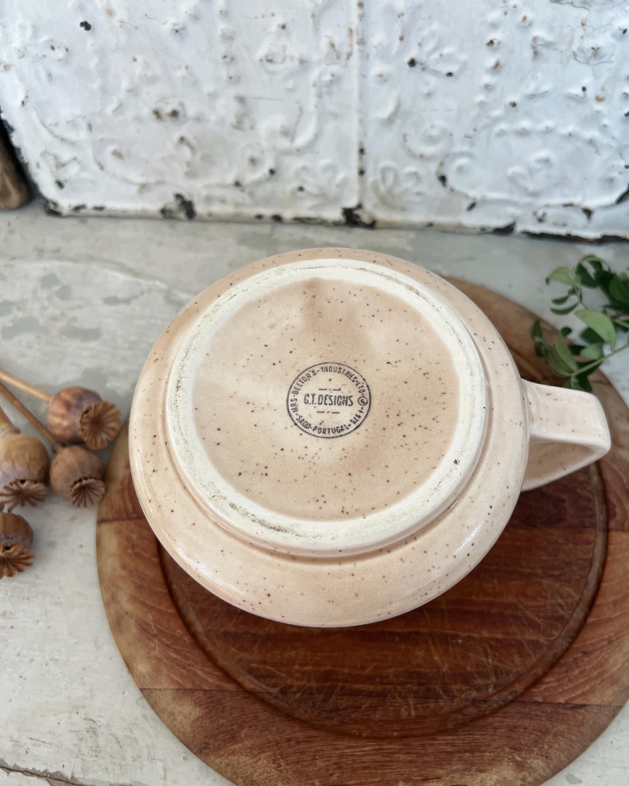 Vintage Mrs Beeton's 3/4 Litre Milk Jug