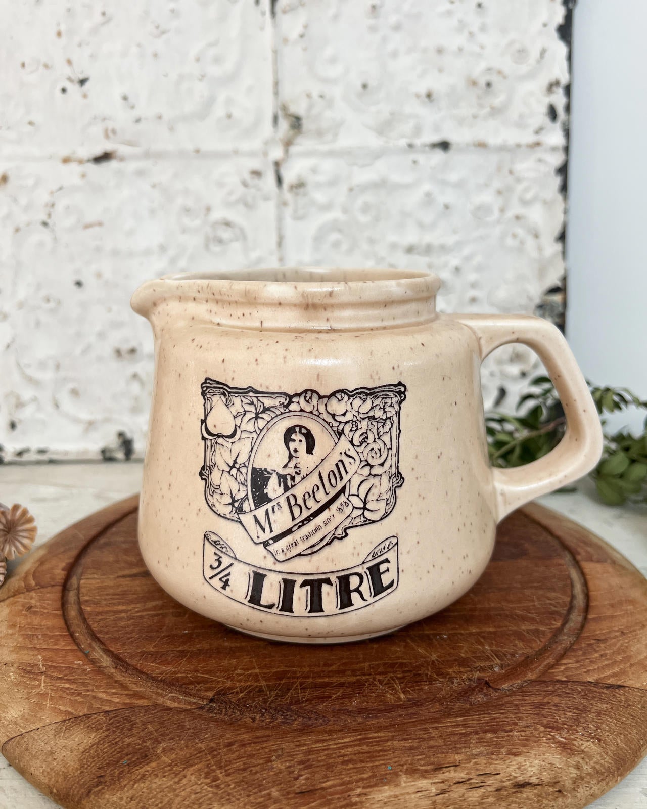 Vintage Mrs Beeton's 3/4 Litre Milk Jug